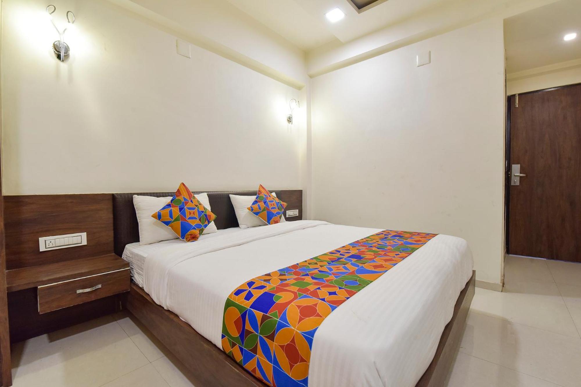 Fabhotel A1 Plaza Ahmadábád Kültér fotó