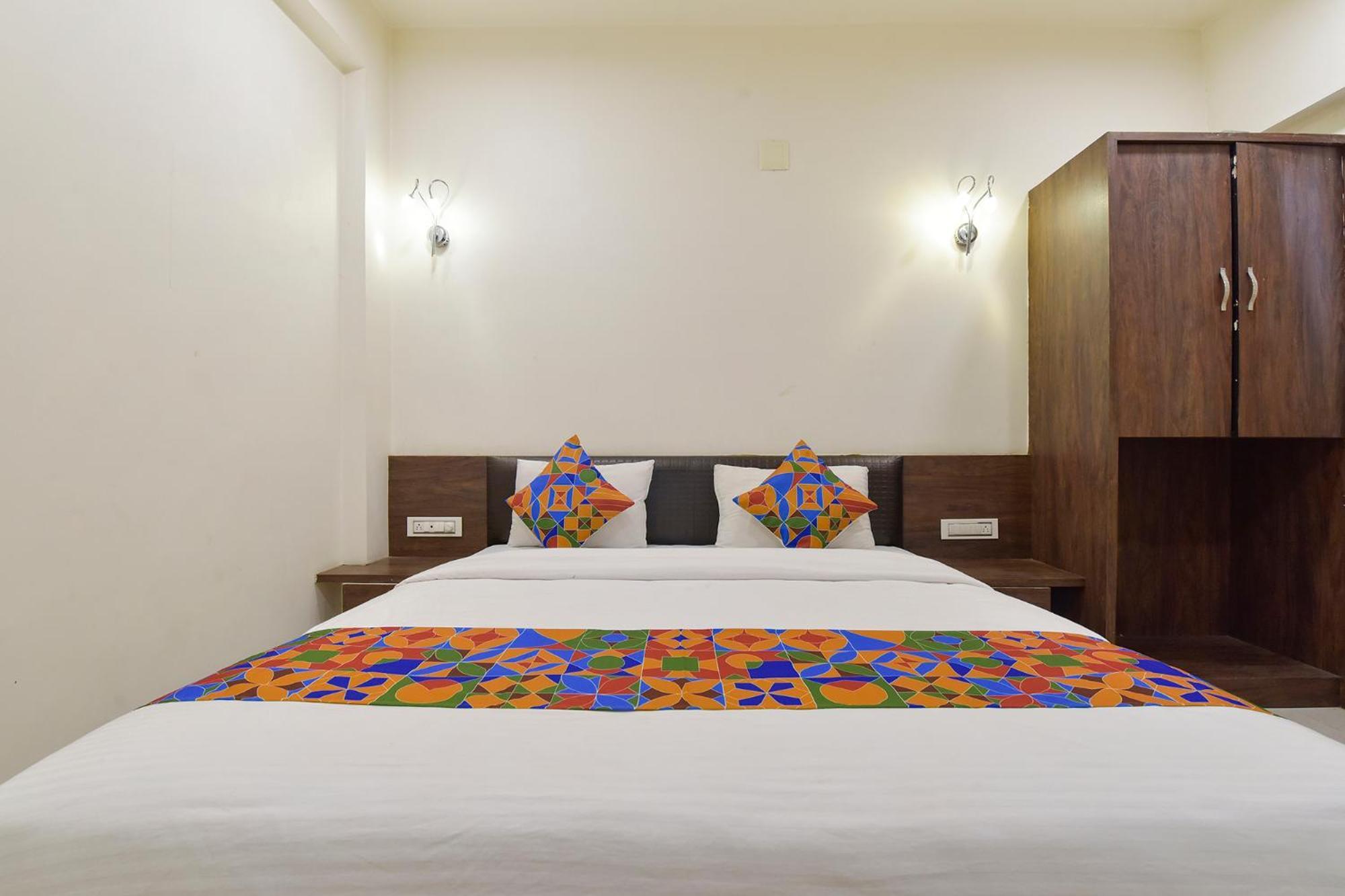 Fabhotel A1 Plaza Ahmadábád Kültér fotó