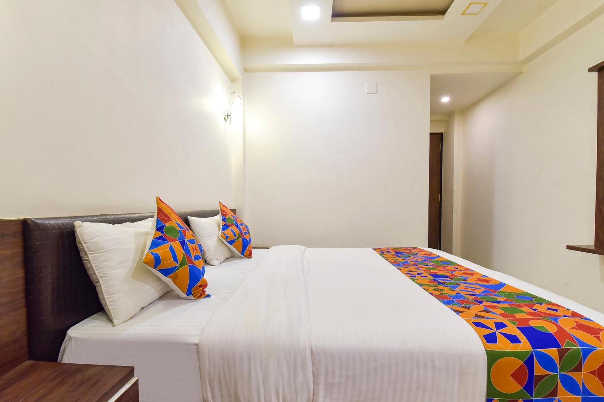Fabhotel A1 Plaza Ahmadábád Kültér fotó